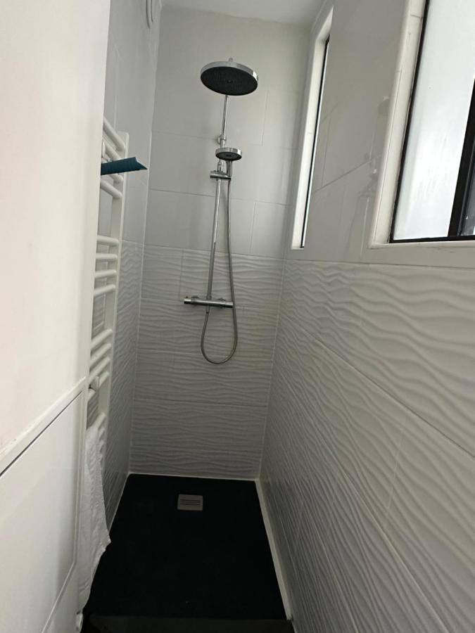 Green&Purple Studio 24-24 Access Bois-Colombes Exterior foto