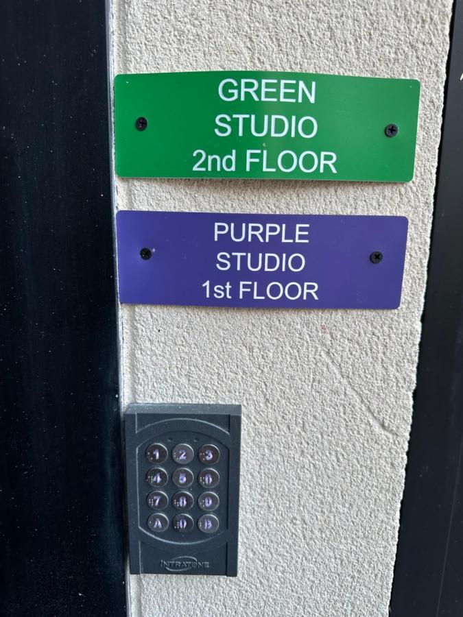 Green&Purple Studio 24-24 Access Bois-Colombes Exterior foto